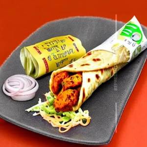 Chicken Cheese Tikka Roll