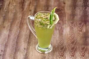 Fresh Kiwi Mojito