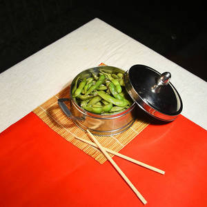 Steamed Edamame With Rock Salt