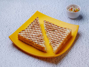 BBQ CHICKEN SANDWICH