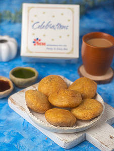 Khatti Mitthi Mini Kachori [8 Pcs]