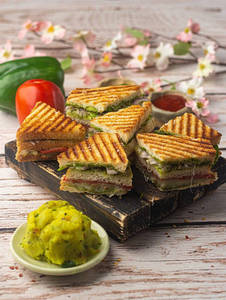 Aloo Masala Cheese Grill Sandwich