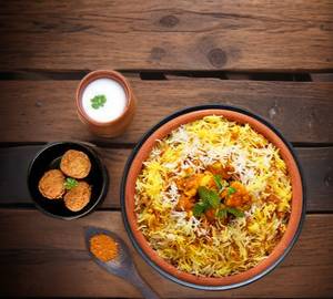 Hyderabadi Chicken Boneless Dum POT Biryani (LIVE)