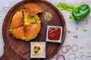 Masala Garlic Bun