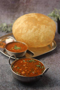 Chole Bhature (pure Ghee)