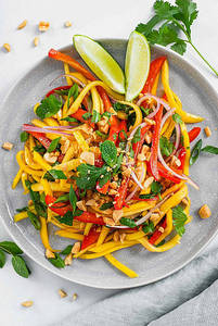 Thai Raw Mango With Veg Salad