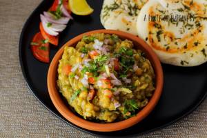 Matar Kulcha