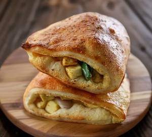 Cheesy Paneer Pocket