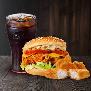 Fiery Crunch Meal [Fiery Crunch Burger 1 pcs, Nuggets Chicken 4 pcs]
