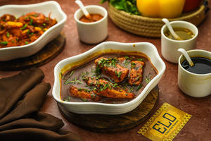 Manchurian (6pc)paneer/mushroom)