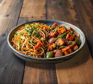 Egg Hakka Noodle With Chicken Hot Garlic (3pcs)