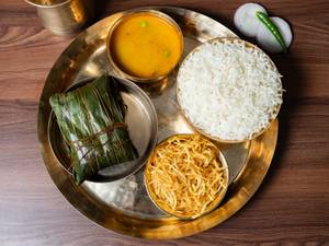 Jumbo Bhetki Paturi Mini Thali
