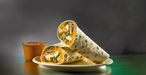 Paneer Tikka Roll ( 2pcs)