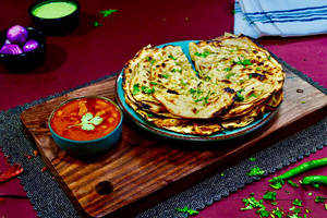 Aalu Pyaaz Paratha + Dahi
