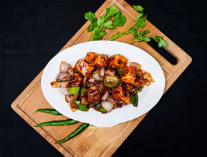 Chilli Paneer Dry (8pc)