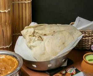Gravy Chaap & Roomali Combo