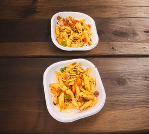 Mixed white sauce pasta
