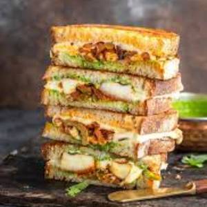 Makhani Paneer Sandwich 7 inches