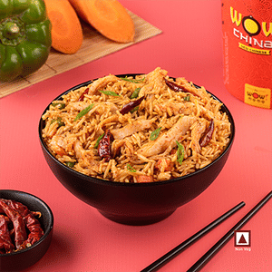 Chicken Fried Rice In Schezwan Sauce  Regular