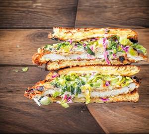 Crispy chicken sandwich