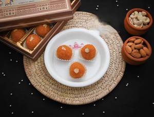 Banarasi Laddu