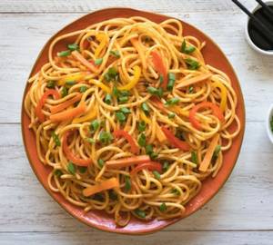 Veg Hakka Noodles