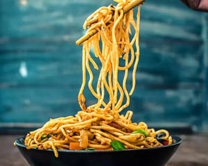 Schezwan Garlic Noodles