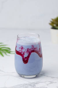 Black Currant Milkshake
