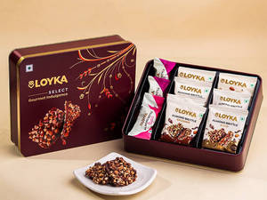 Loyka Select Majestic Maroon Tin