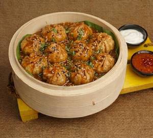 Veg Gravy Momos
