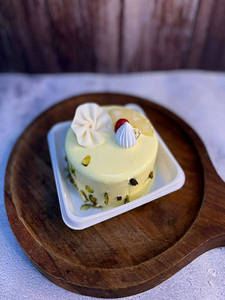 Bento Pineapple Gateau