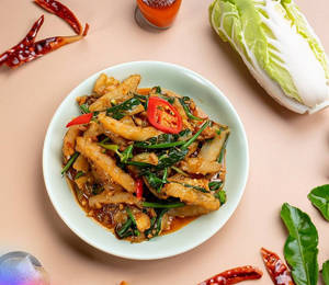 Pad Ka Prao Veg Tod ( Crispy Tofu With Thai Basil )
