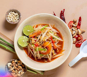 Som Tam Veg ( Thai Green Papaya Salad )