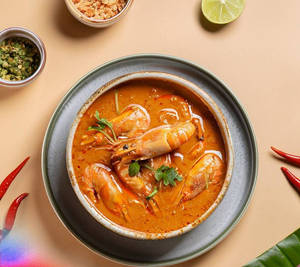Phanaeng Kung ( Thai Prawn Peanut Red Curry Bowl )