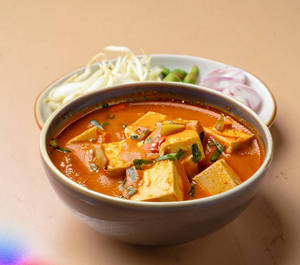 Phanaeng Veg ( Thai Veg Peanut Red Curry Bowl )