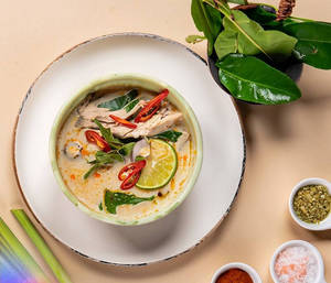 Tom Kha Gai ( Thai Coconut & Lemongrass Chicken Soup )