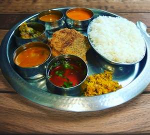 Veg Thali