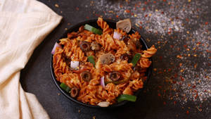 Spicy Red Sauce Pasta