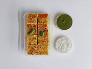 Fluffy Yellow Dhokla