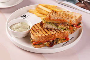 Pesto Roasted Veggie Sandwich