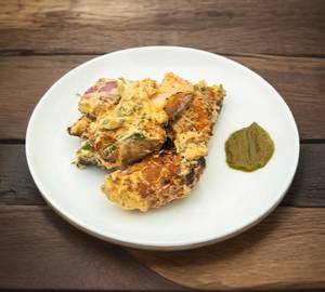 Corn and cheese tandoori momos