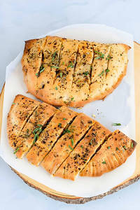 Black Olive Cheese Garlic Bread