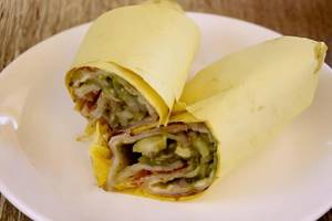 Single Egg Single Paneer Roll