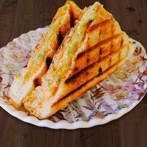 Mini Veg Grilled Sandwich (Regular 4-5Inch White Bread)