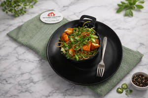Hunan Paneer Chilly Noodles