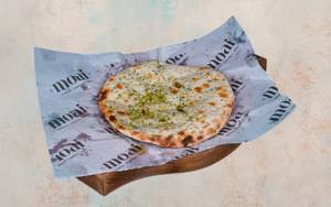 Aloo Matter Cheese Khulcha