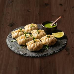 Veg Cheese Bomb Steamed Momo 6 Pcs