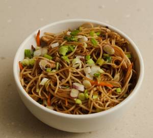 Hakka Noodles Chicken