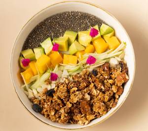 Matcha Avocado Smoothie Bowl