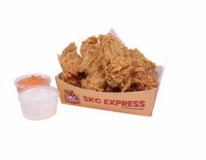 8pc Crispy Wings + 2dip